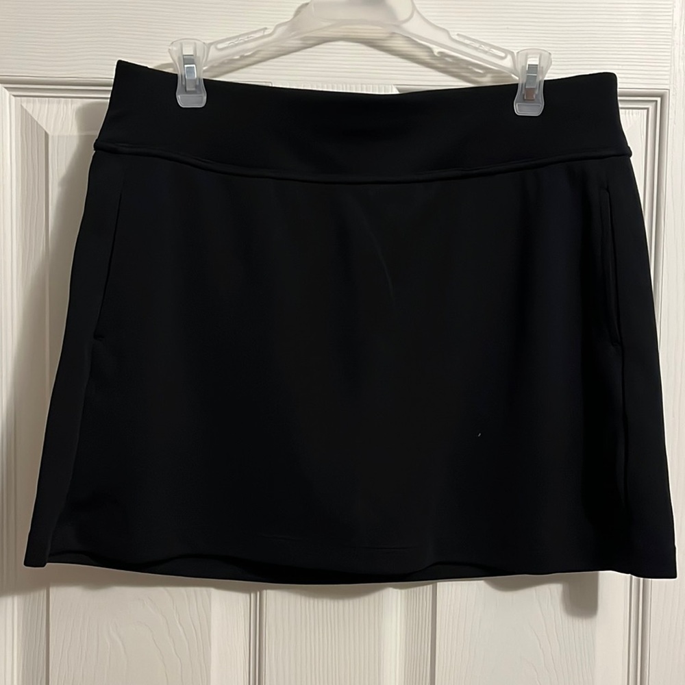Basic black golf/tennis skort